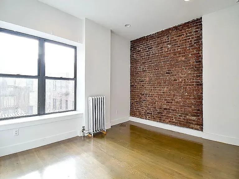 1609 Ocean Ave #2B — Photo 1