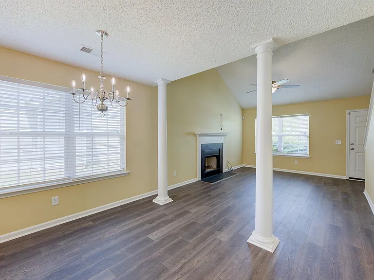 58 W Killian Station Ct — Photo 12