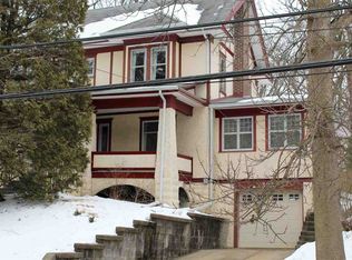 320 Oakland Ave, Janesville, WI 53545
