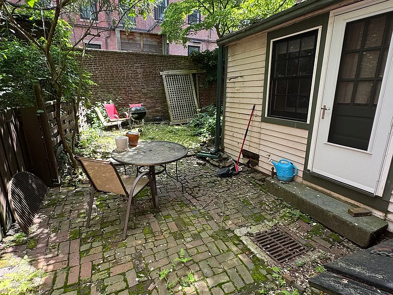 11 Joy St #1 — Photo 6