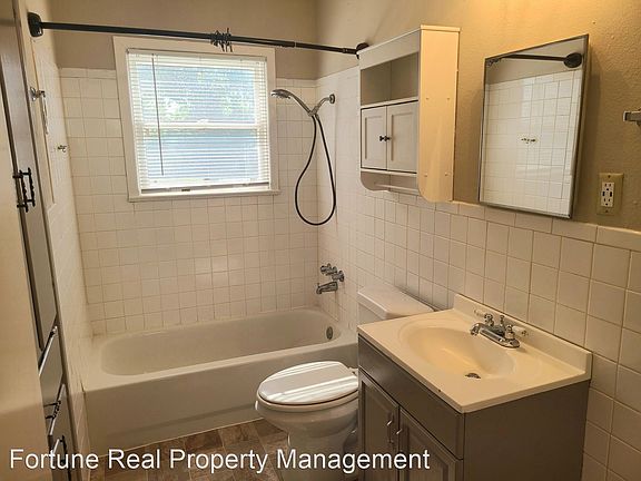 5th image of 1933 Hickory Dr