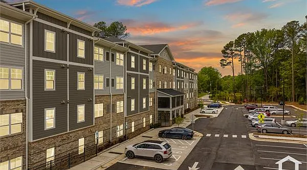 2 bed, 900 sqft, $1,400 — Photo 4