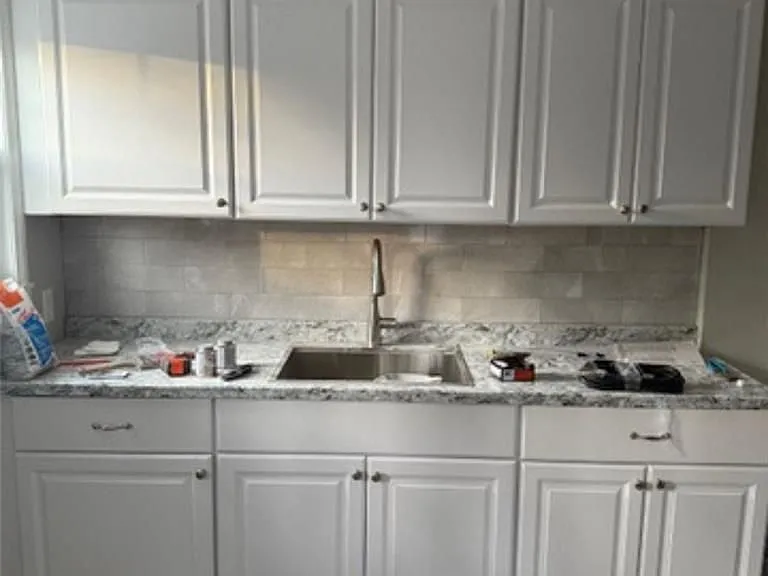 351 Boulevard — Photo 15