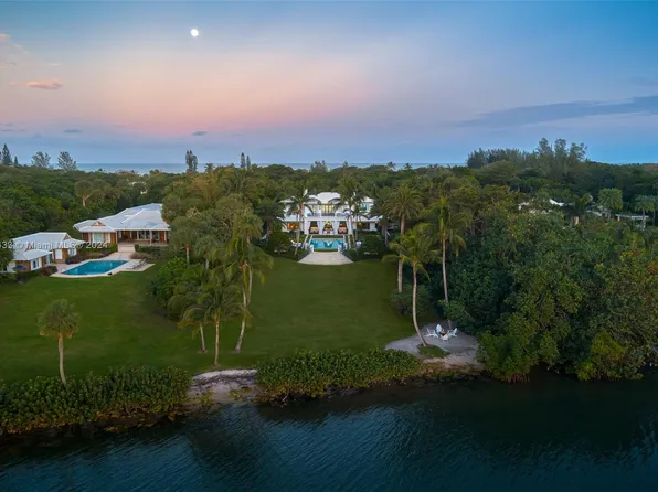 320 S Beach Rd, Hobe Sound, FL 33455