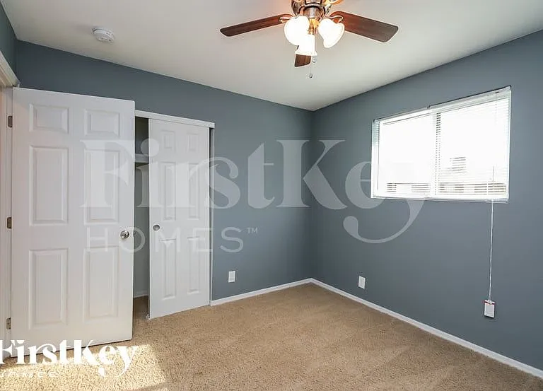 5610 S 20th Ln — Photo 12