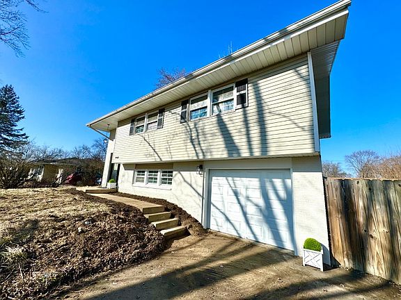 2nd image of 5462 Buckeye Ave