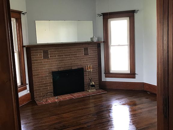 2nd image of 908 K St