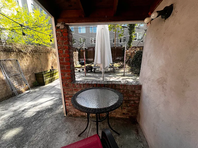 144 Macon St #GROUND-FL — Photo 2