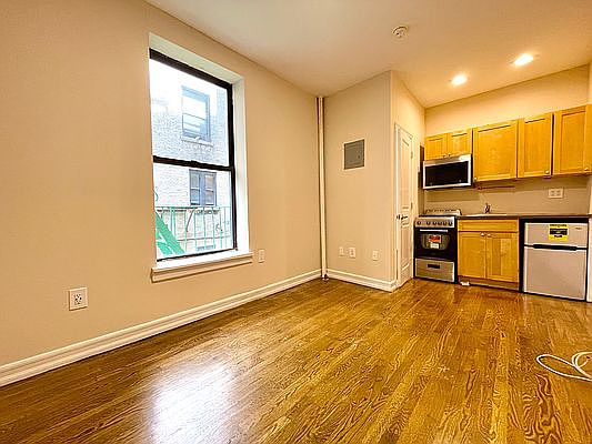 1st image of 545 Edgecombe Ave #Hh1