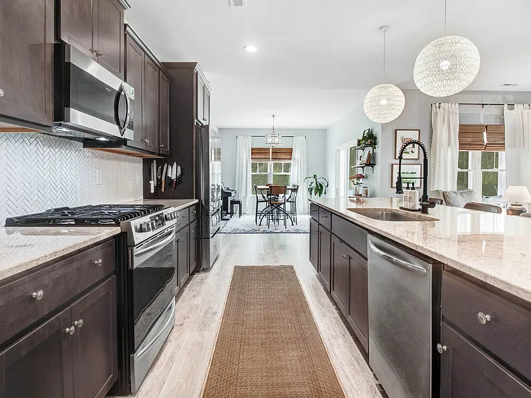 107 Villa Grey Ct — Photo 17