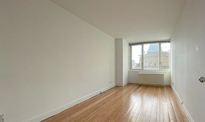 Rented by City Zen Realty | media 3