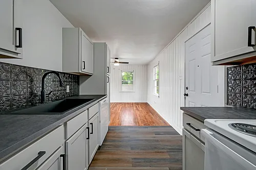 107 Meiners St #B Photo 1
