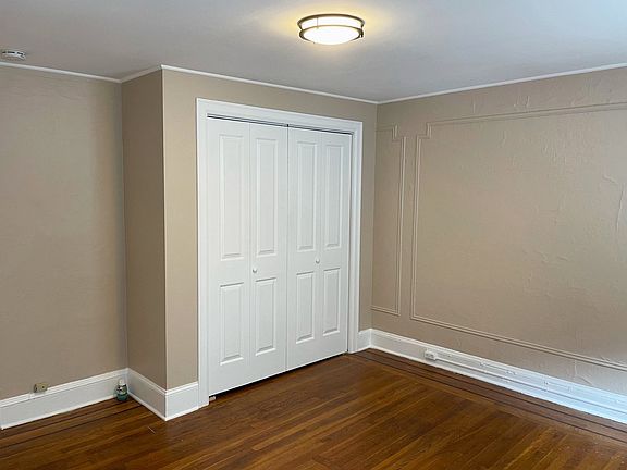 5th image of 439 Warburton Ave Floor 2