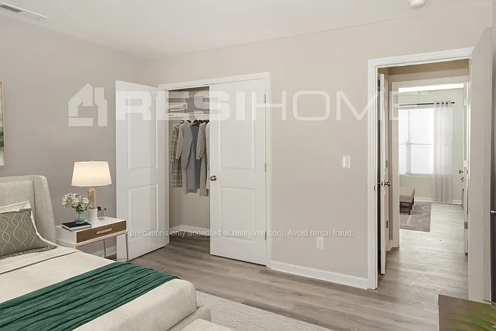 119 London Calvin Way — Photo 8
