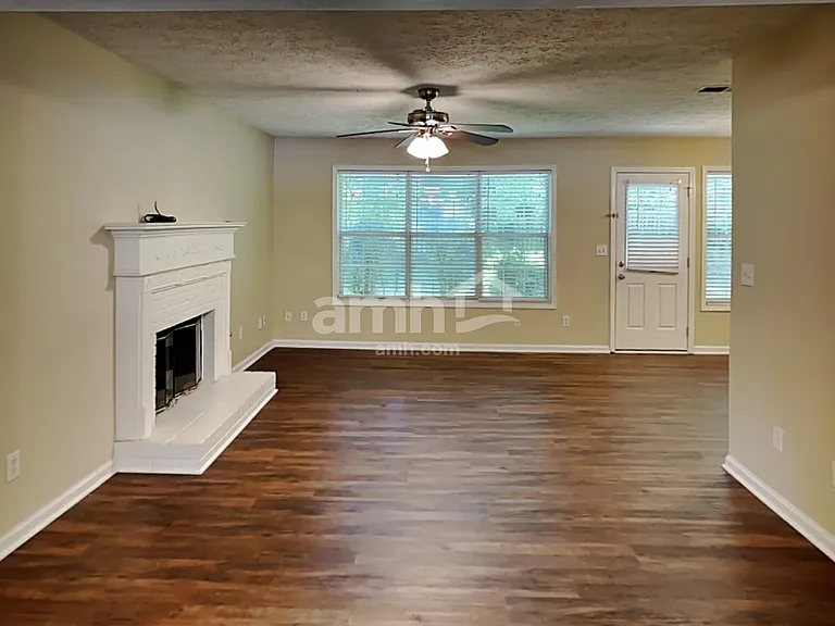 2380 Sailor Ln — Photo 6