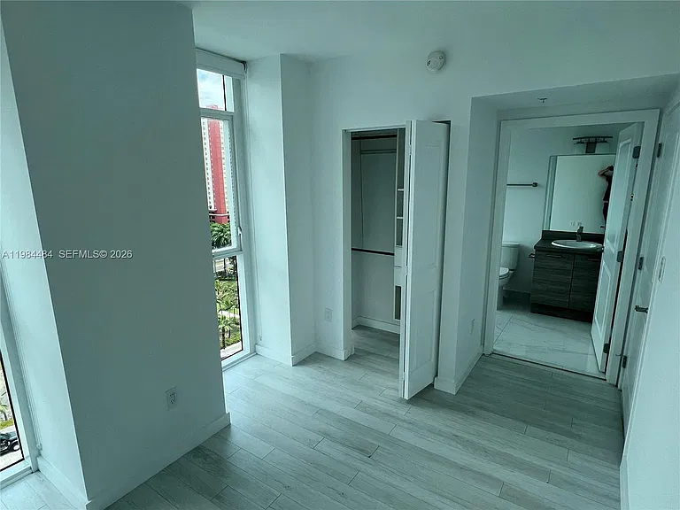 400 Sunny Isles Blvd #1105 — Photo 16