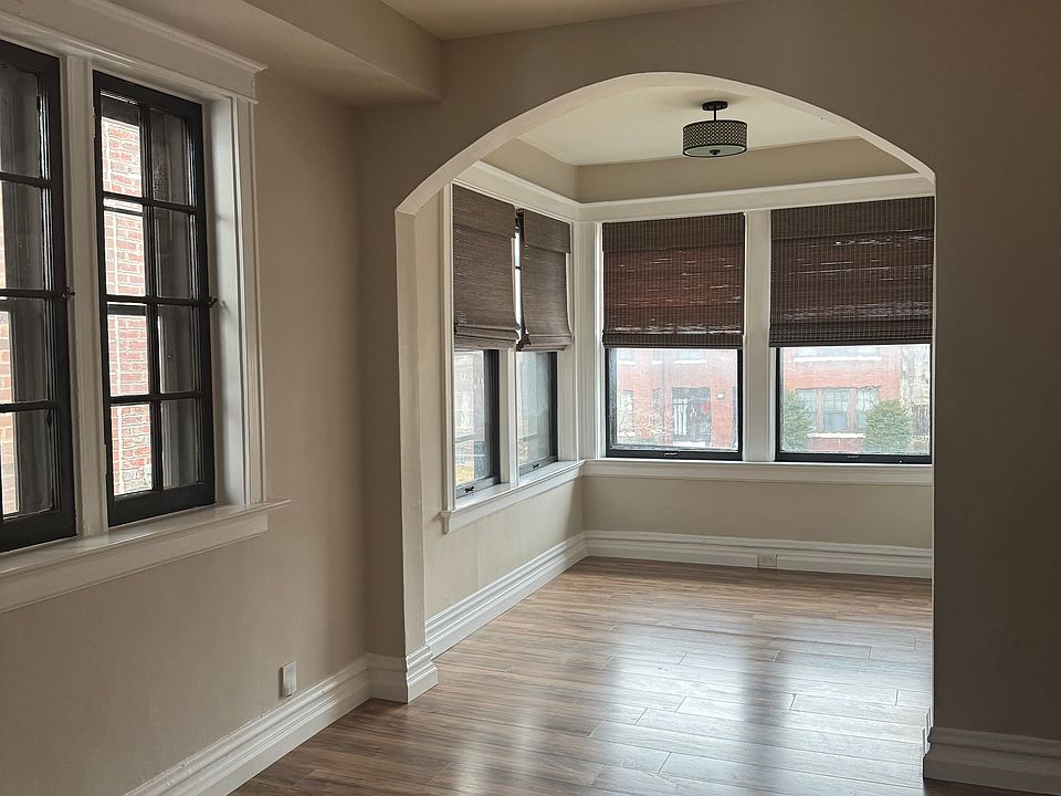 1st image of 722 Westgate Ave Floor 2