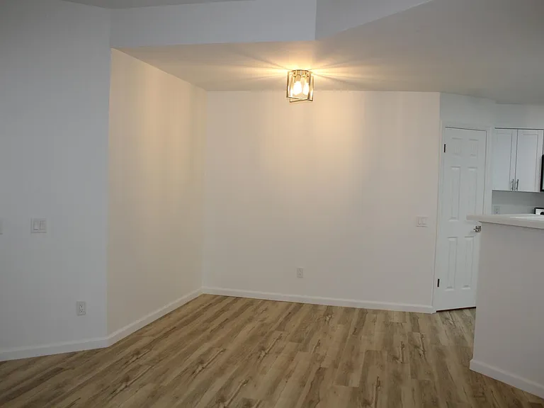 101 N 7th St #184 — Photo 18