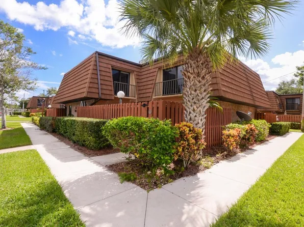 1402 Nebraska Ave APT 15C, Fort Pierce, FL 34950