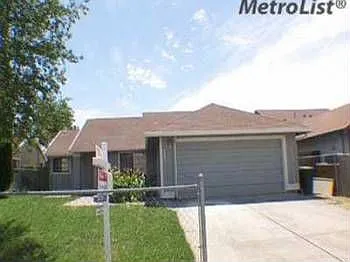 4824 50th Ave photo 1