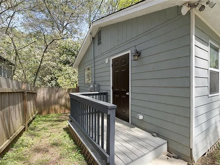 2146 Brookview Dr NE — Photo 14