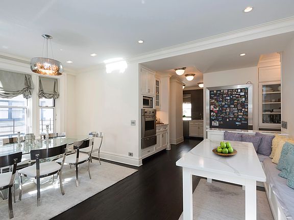3rd image of 70 E 77th St APT 8A