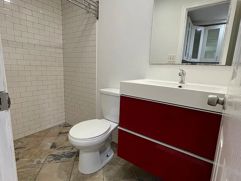 16.5 Wallis Ave #2 — Photo 8