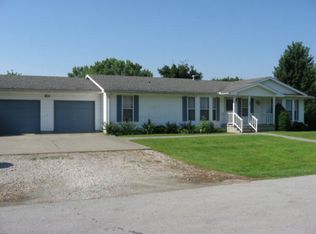 505 W Wilson St, Girard, KS 66743