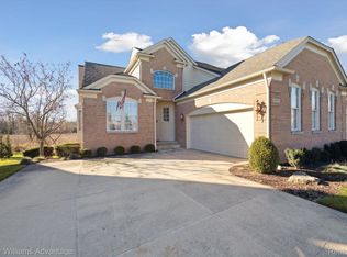 49199 Rainbow Ln S, Northville, MI 48168