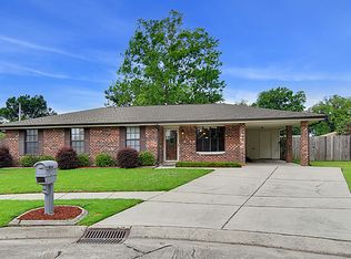 5240 Willowtree Rd, Marrero, LA 70072