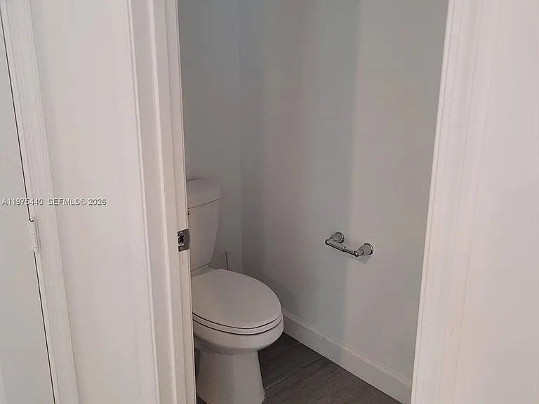 1200 Sterling Pine Pl — Photo 35