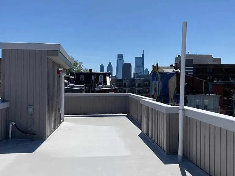 1534 W Stiles St #C — Photo 12
