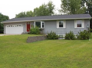 727 Ballentine Rd, Menomonie, WI 54751