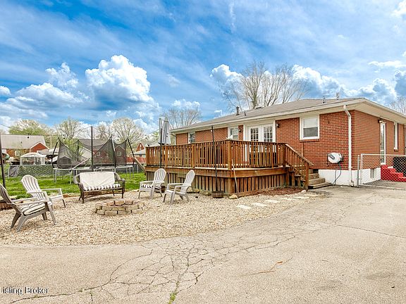 5th image of 5245 Julia Rd