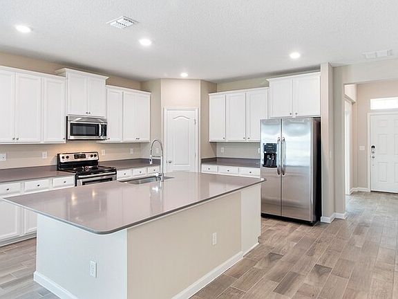 3rd image of 3910 Arbor Mill Cir