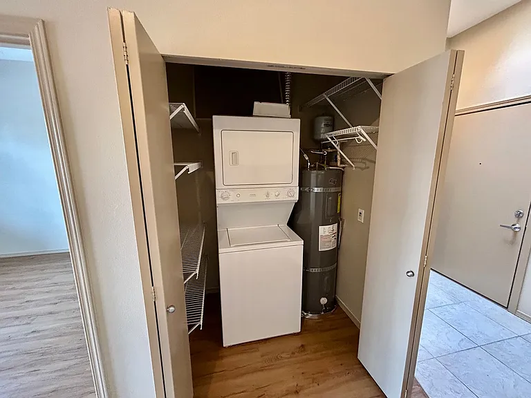 1323 Boren Ave #607 — Photo 7
