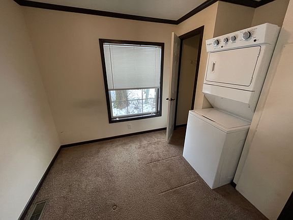 4th image of 75 Jenny Ln #370S