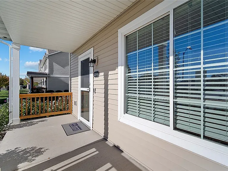 Hazeltine Pl — Photo 25