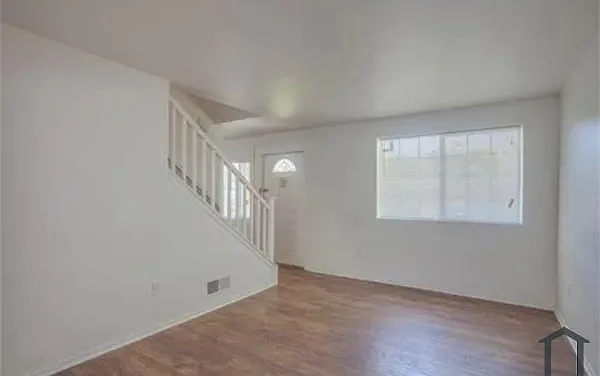 4 bed, 1700 sqft, $4,000 — Photo 4