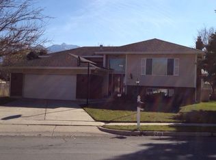 1348 E Hollow Dale Dr, Cottonwood Heights, UT 84121