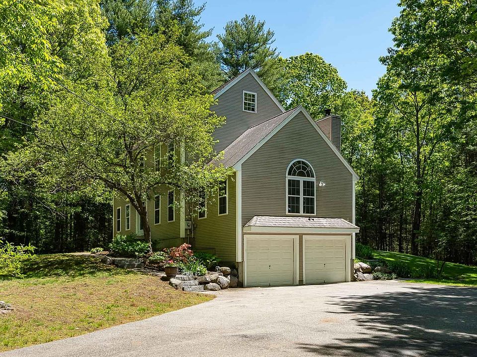1st image of 3 Oxbow Farm Road