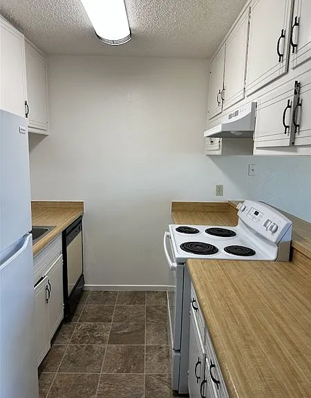 3080 Winton Way — Photo 5