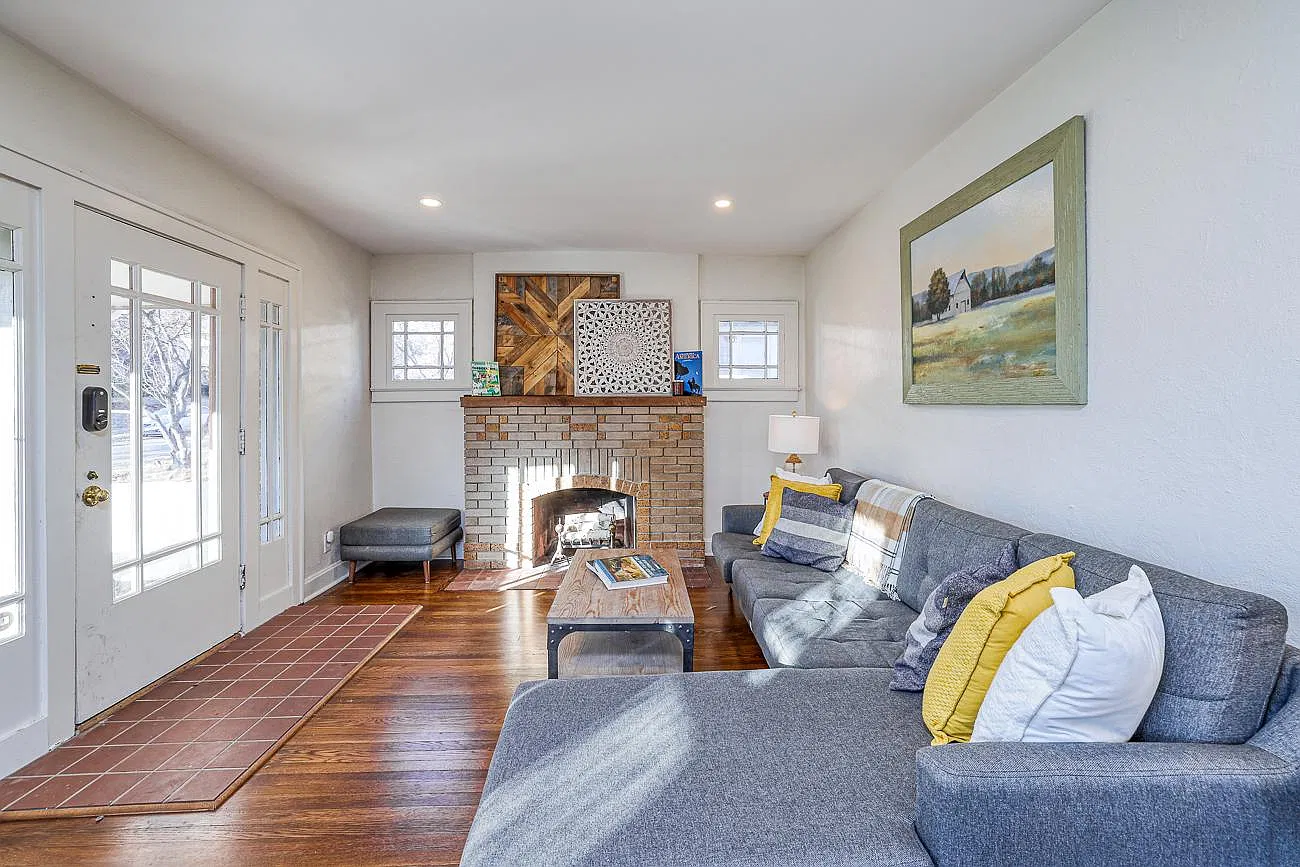 4 bed, 1804 sqft, $3,400 — Photo 3