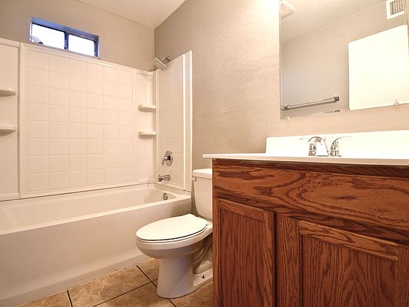 5th image of 2110 W Mariposa St APT 1