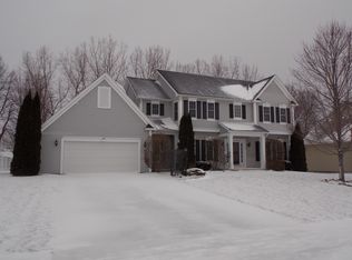 20 Spring Side Ln, Penfield, NY 14526