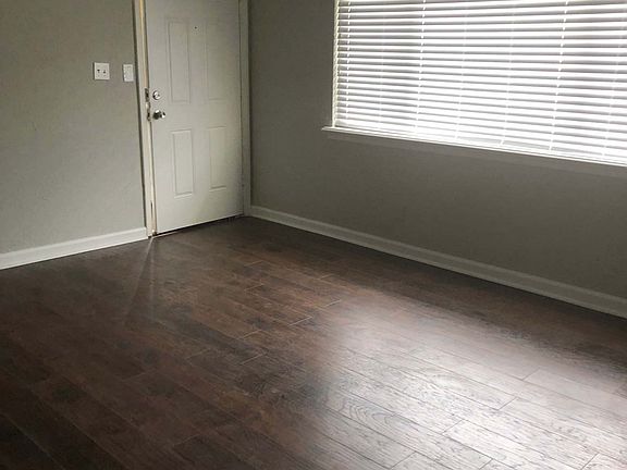 4th image of 1429 N 55th Dr APT B