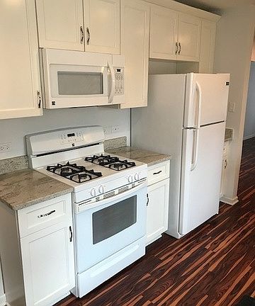 4th image of 529 N Yale Ave