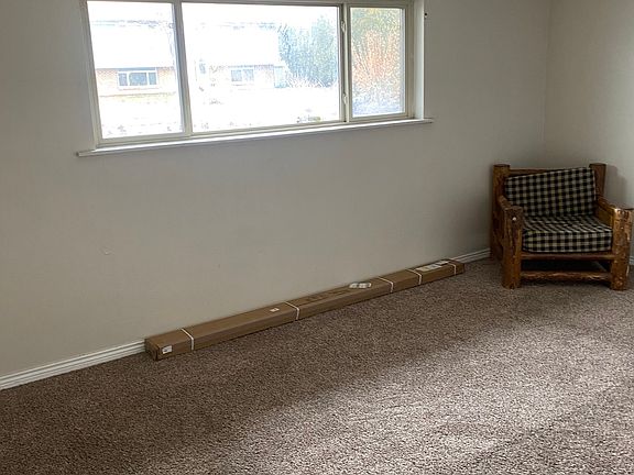 4th image of 2139 W Hammond Dr #Basement