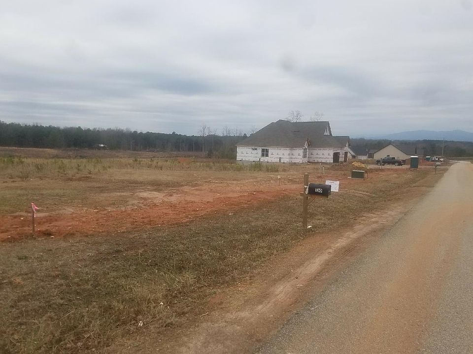2nd image of 137 Cothran Rd