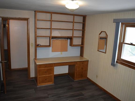 5th image of 1115 2nd St SE